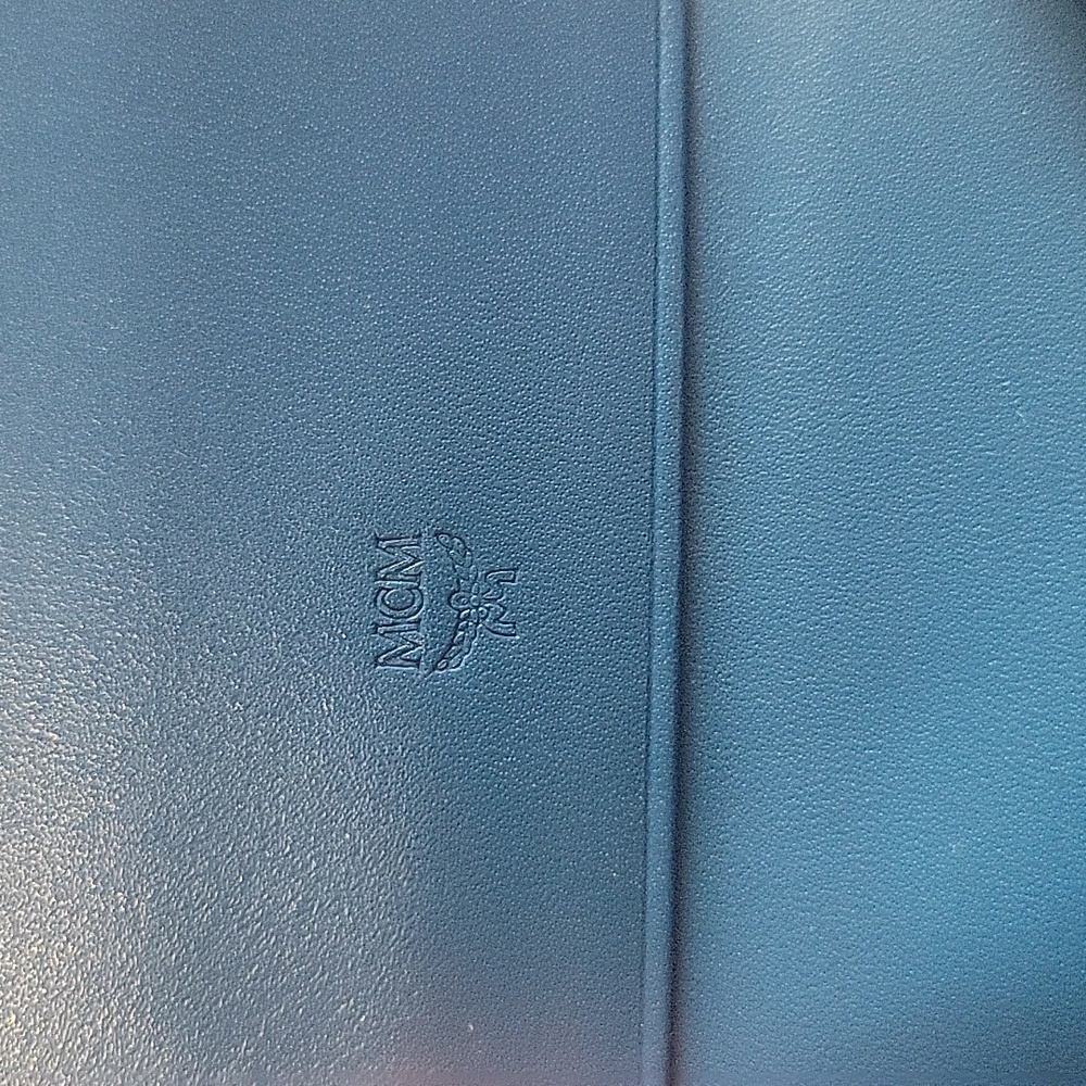 MCM Viesto Berlin 3 Fold Silver Leather Monogram Unisex Wallet - Picture 7 of 12